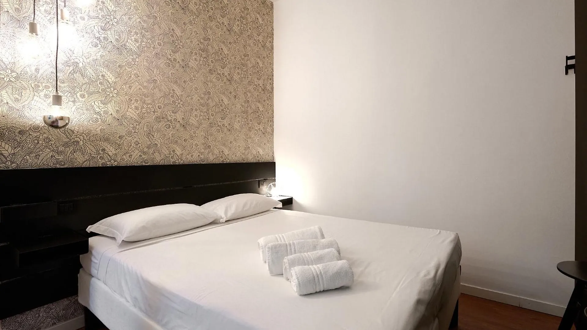 Контакты Xenia Apartments - Cozy Studio Near Duomo - Porta Romana